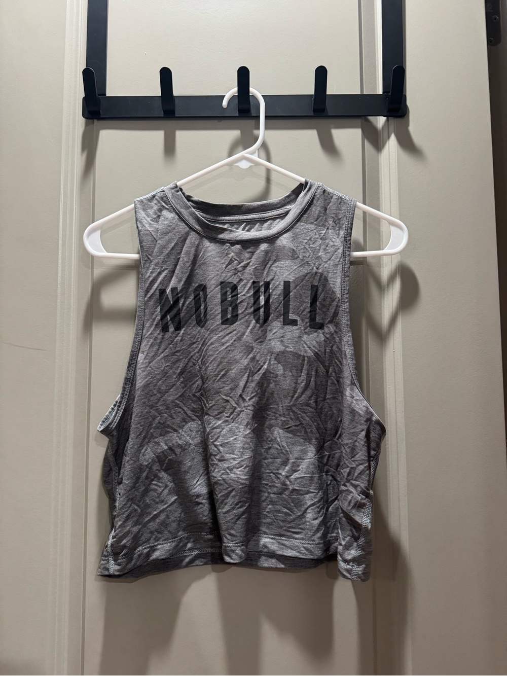 NOBULL Women's Gray Camo Cropped Muscle Tee